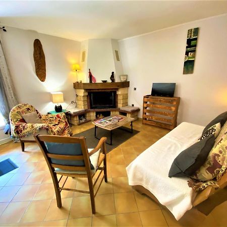 Gite De Groupe 15 A 19P, Parc, Salle De Reception - Chambres D'Hotes En Semaine Вилньов-дю-Берг Екстериор снимка
