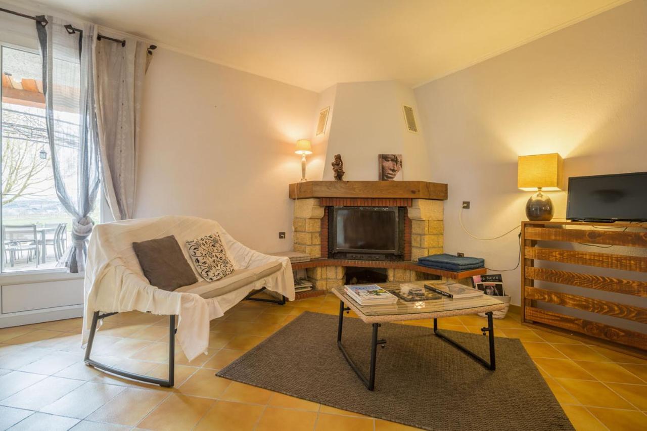 Gite De Groupe 15 A 19P, Parc, Salle De Reception - Chambres D'Hotes En Semaine Вилньов-дю-Берг Екстериор снимка