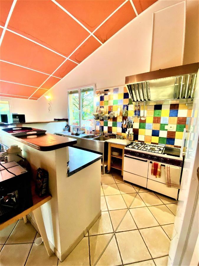 Gite De Groupe 15 A 19P, Parc, Salle De Reception - Chambres D'Hotes En Semaine Вилньов-дю-Берг Екстериор снимка